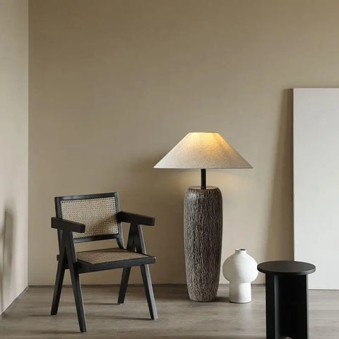 Kaiyo Stand Lamp